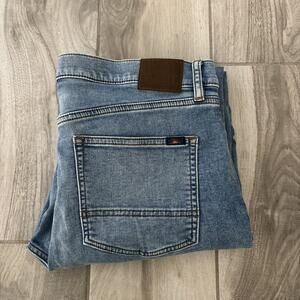 Faherty Men's Ocean Washed Denim Pacific Straight Leg Jeans 36/30 Stretch